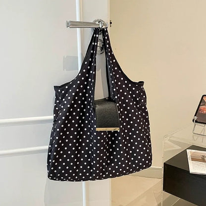 Foldable Travel Tote Bag Keychain（It can be super folded, the size of a coin purse）